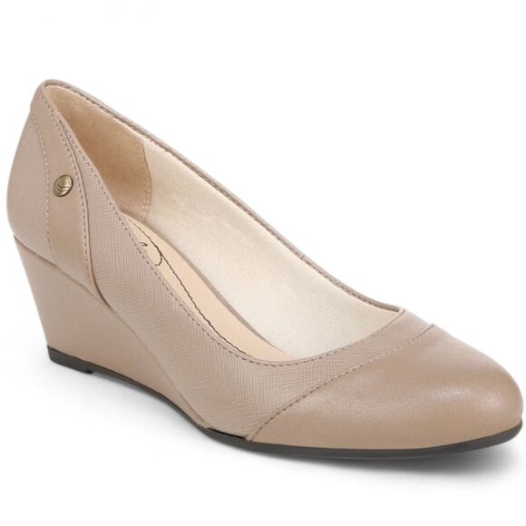 LifeStride Dreams Wedge Pumps - Stone - Picture 1 of 5